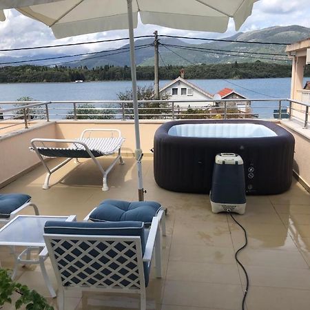 Riverside Villa Tivat Eksteriør billede