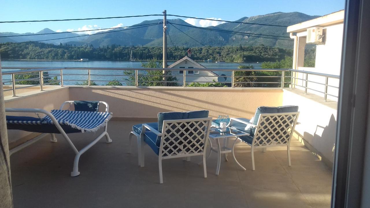 Riverside Villa Tivat Eksteriør billede