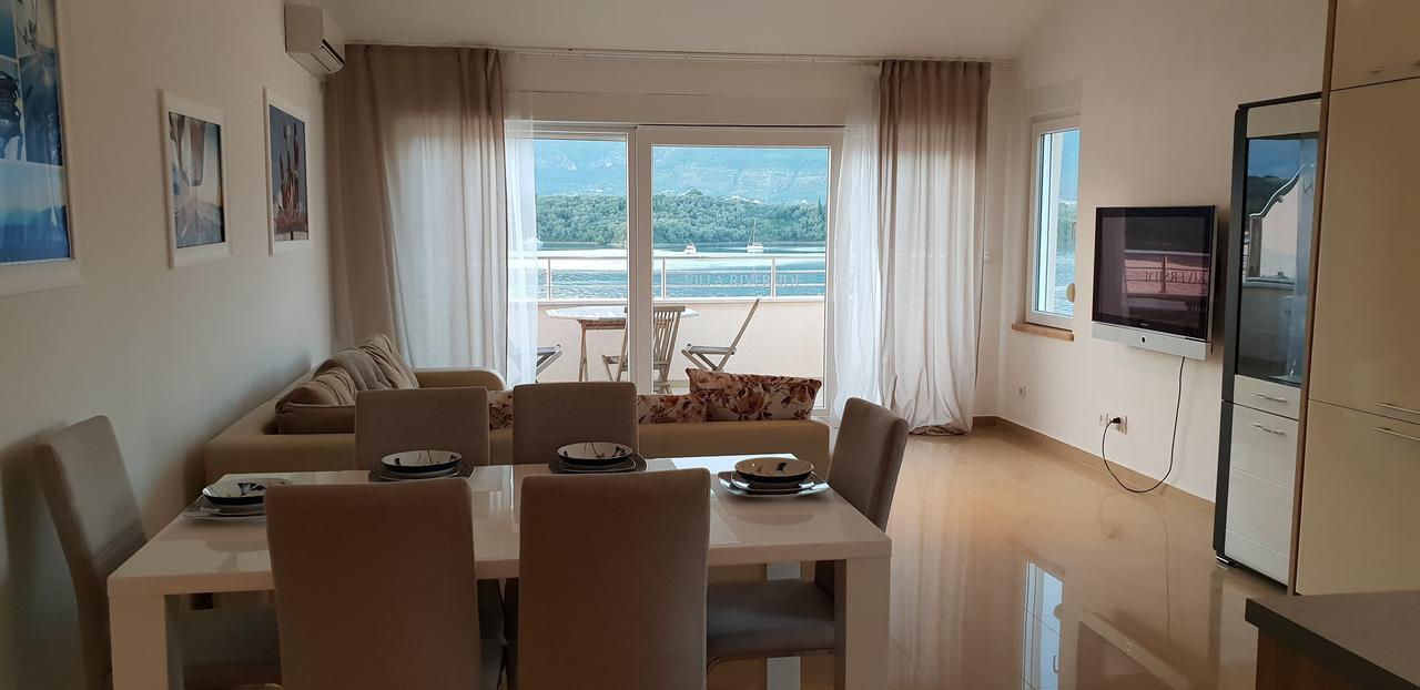 Riverside Villa Tivat Eksteriør billede